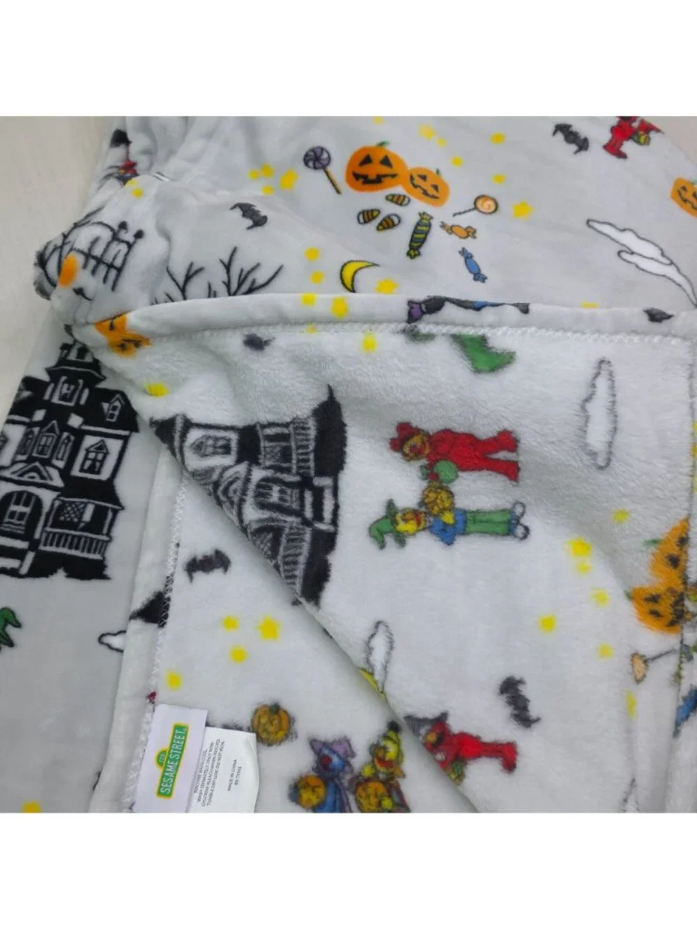 Sesame Street Halloween Decorative Throw Blanket 50